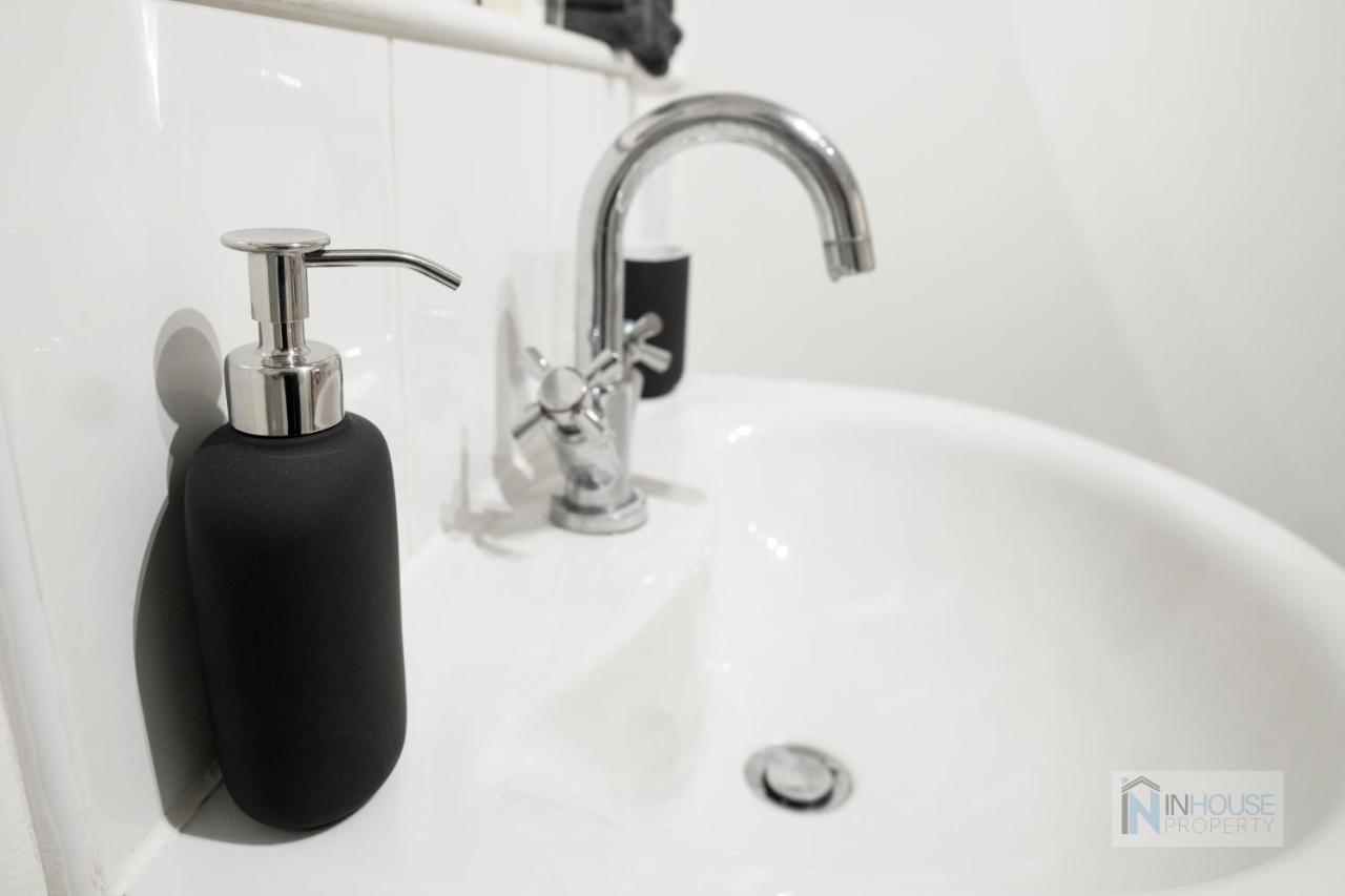 Modern City Centre Apartment Wifi Netflix Нотингам Екстериор снимка